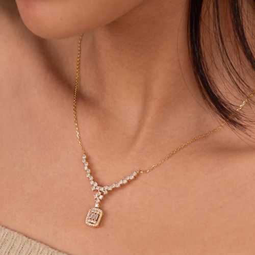 Cushion Halo Necklace