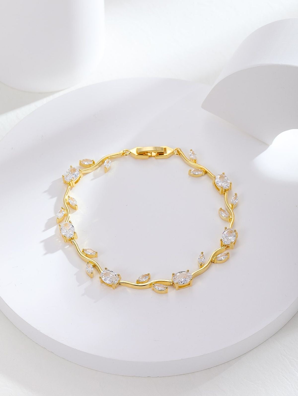 Tulip gold white