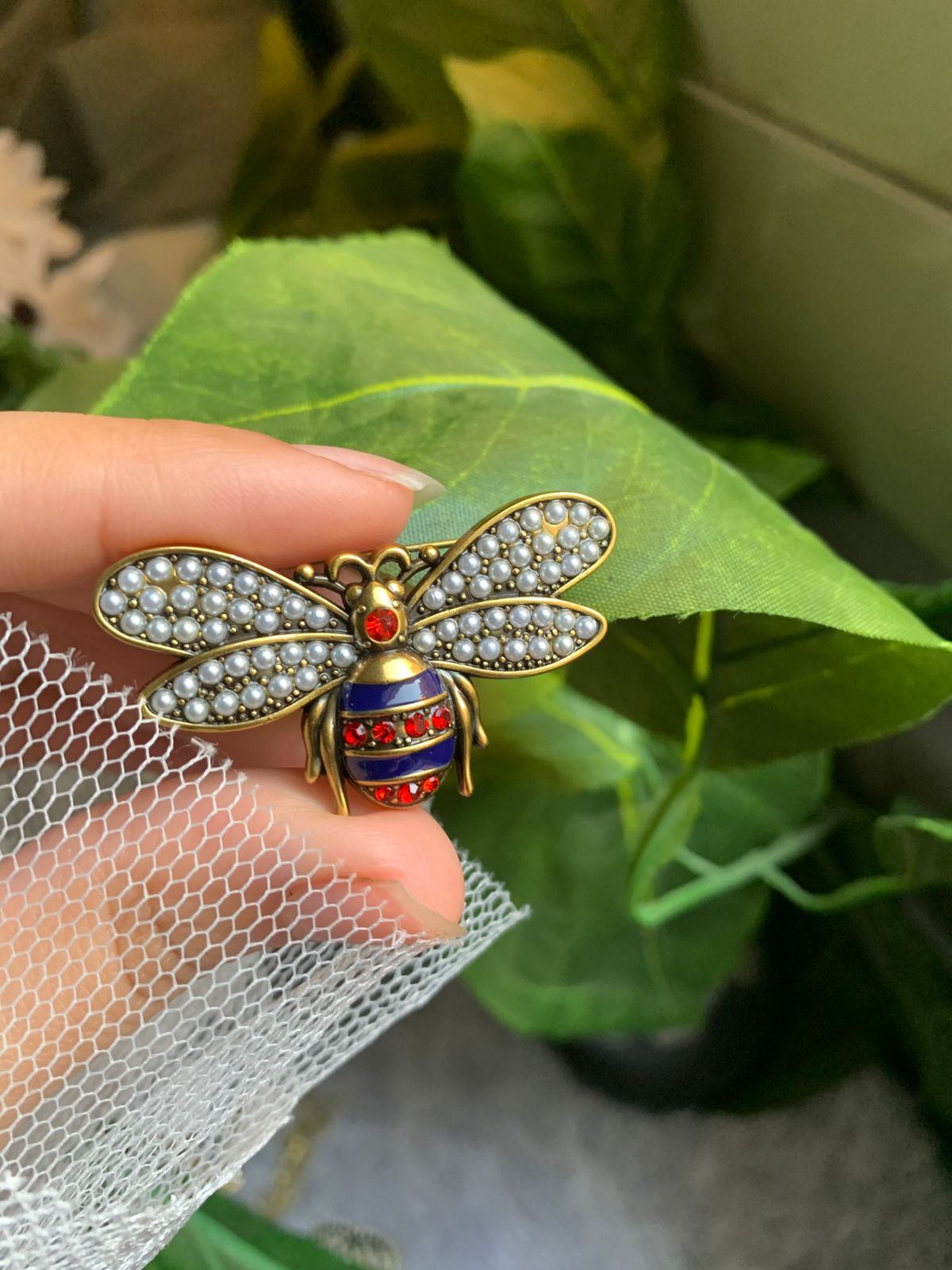 Pearl Bee Brooch