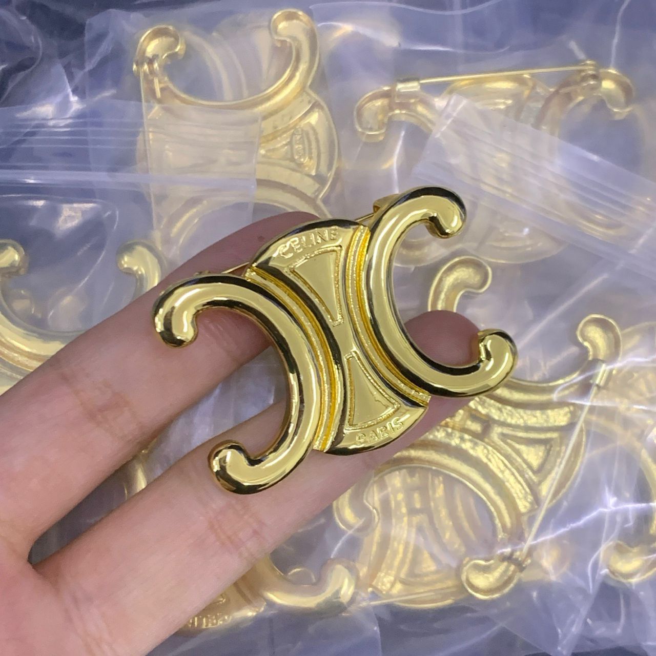 CelineBrooch Original mirror-finish stainless steel (stamped/branded)