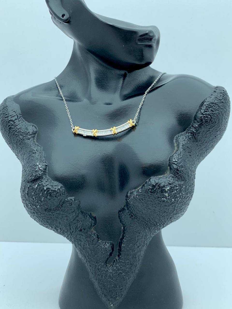Smile Bar Necklace