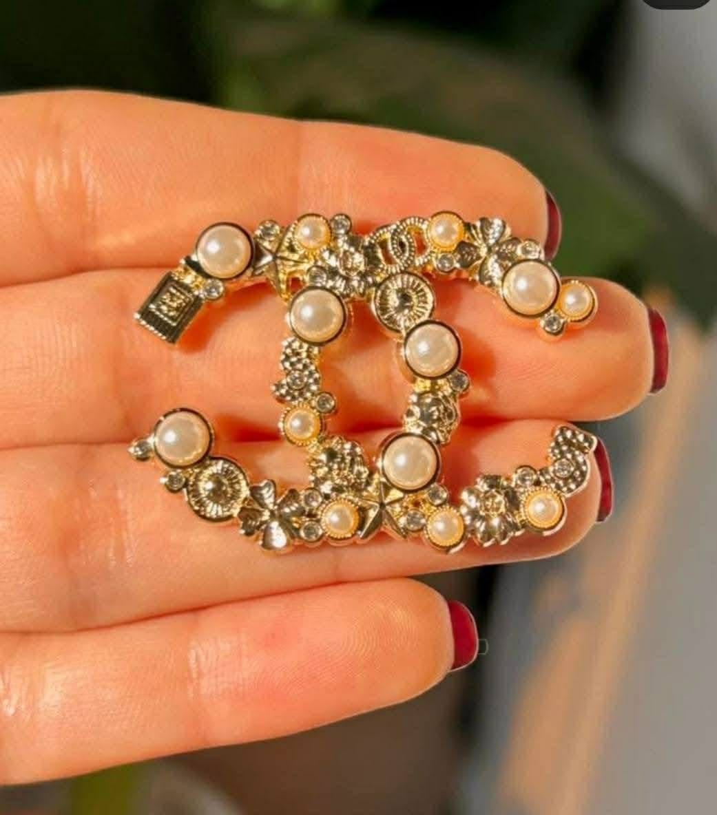 Pearl CC Brooch