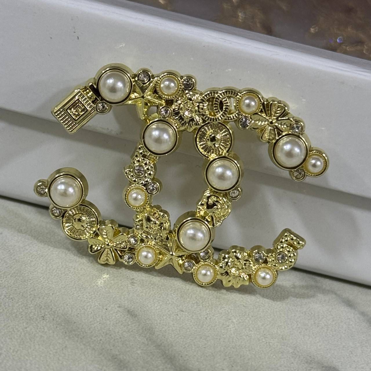 Pearl CC Brooch