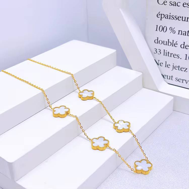 Alhambra Necklace