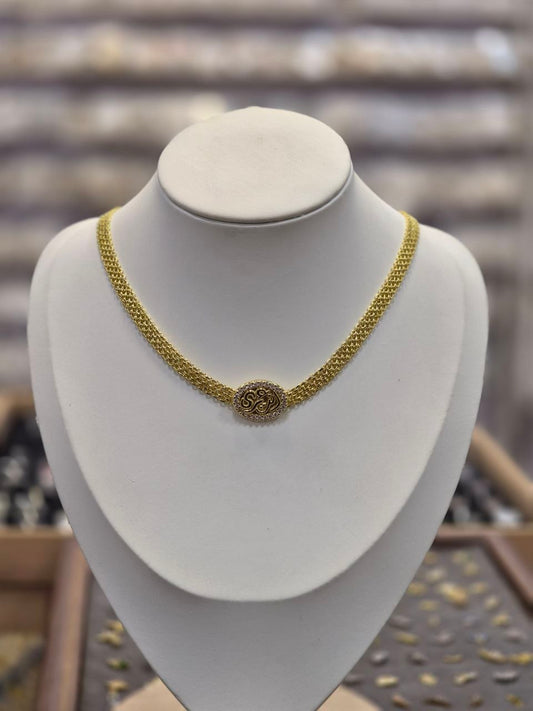 Arabic Choker
